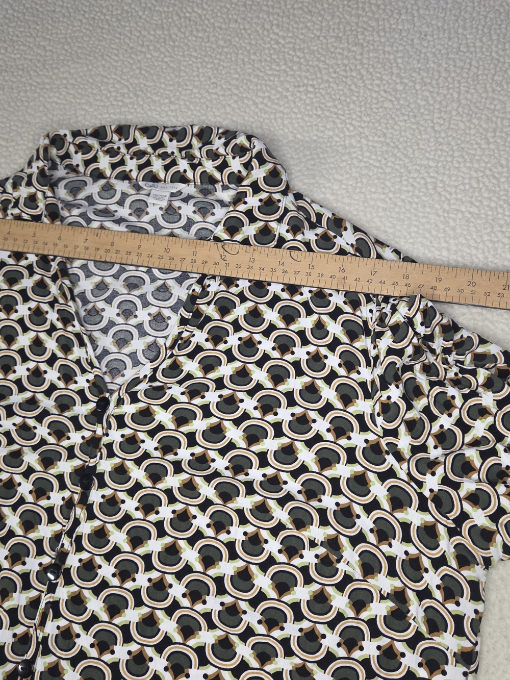 CatoPrinted V-Neck Button Front Blouse in Black & Cream Size 18/20 - Picture 6 of 9